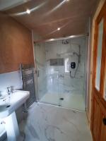 Newly formed ensuite second fixed