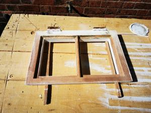 Wooden window casement having replacement sections